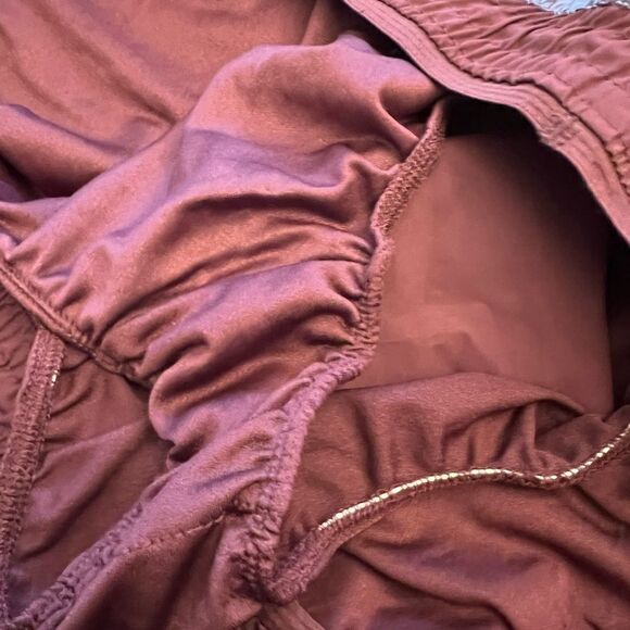 NWT Avia women’s metallic workout shorts. Size XXL - Picture 3 of 8